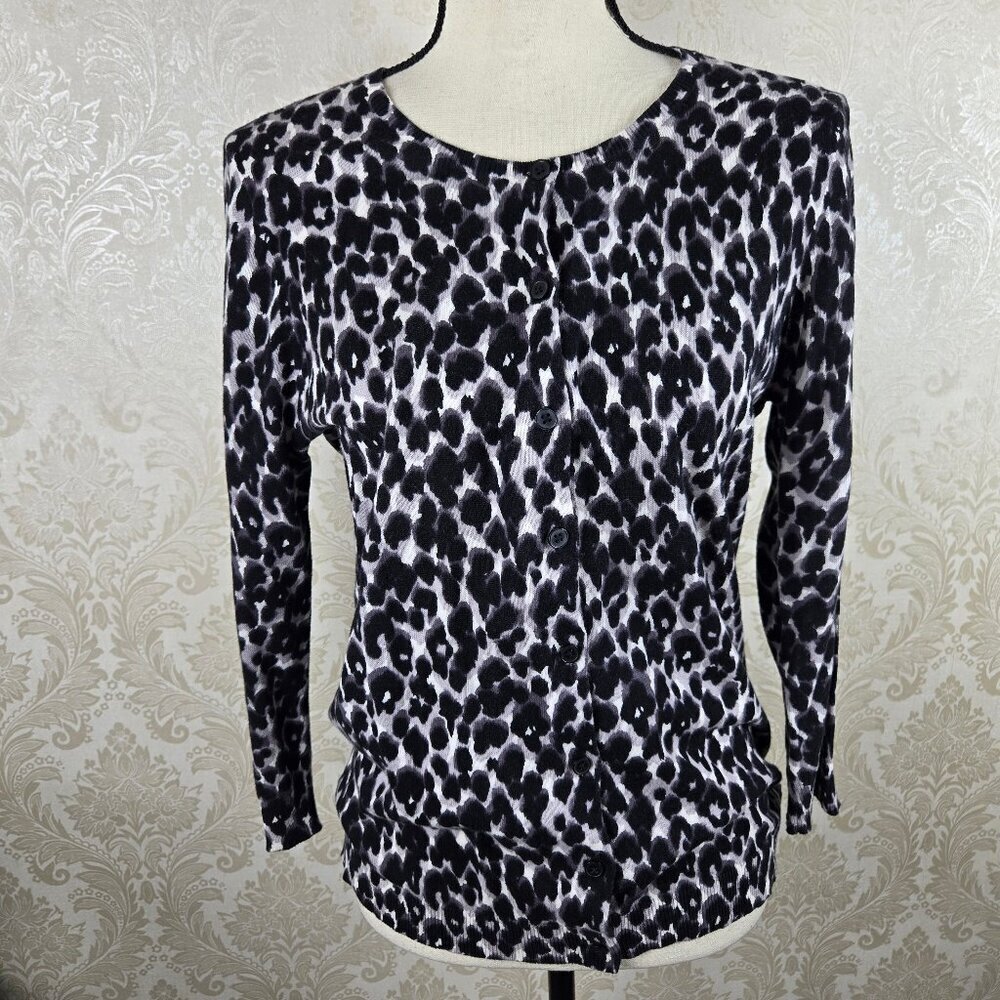Ann Taylor Size Petite Large Animal Print Cardigan Button Front 3/4 Sleeves